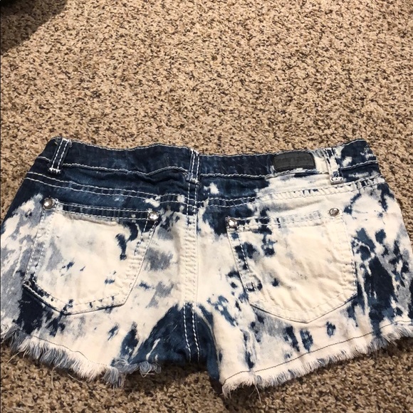 Jean shorts - Picture 2 of 2